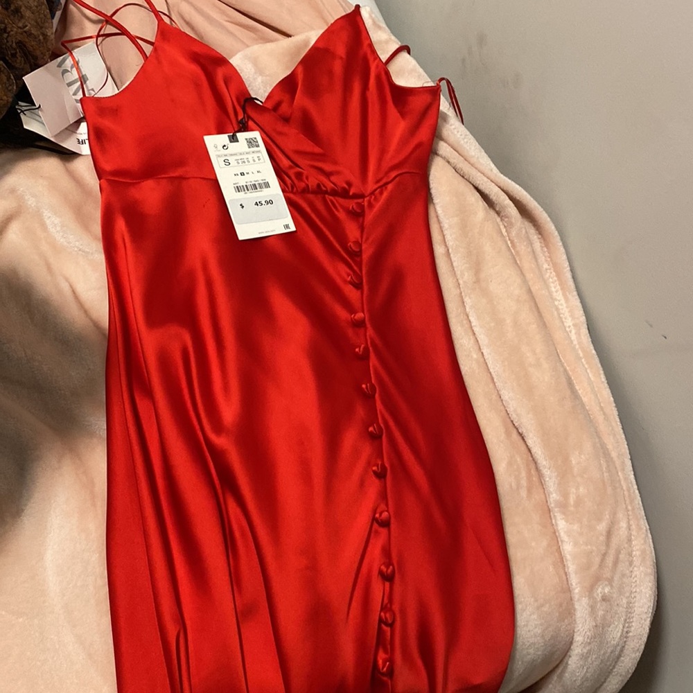 Red Zara Dress, NEW - Picture 3 of 3